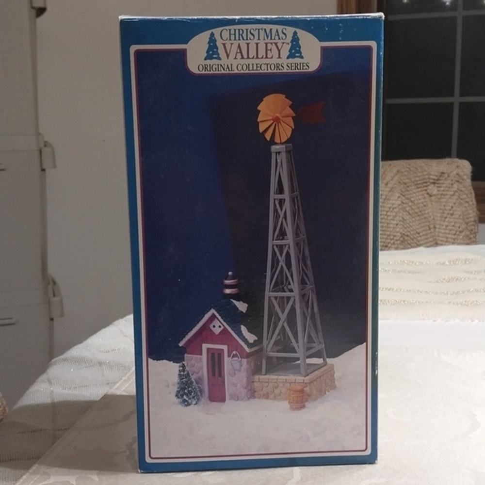 Christmas‎ Valley Vintage 1993 Windmill Well House Hand-Paint Porcelain Orig Box